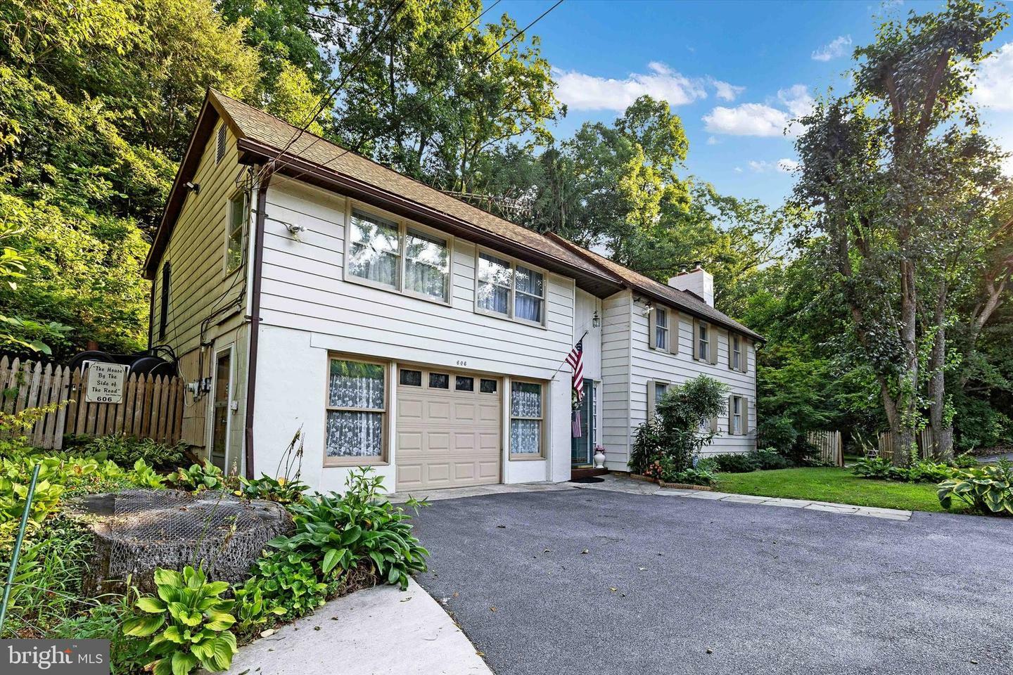 Property Photo:  606 Freeland Road  MD 21053 