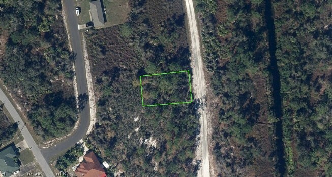 Property Photo:  115 W Canal Way NE  FL 33852 