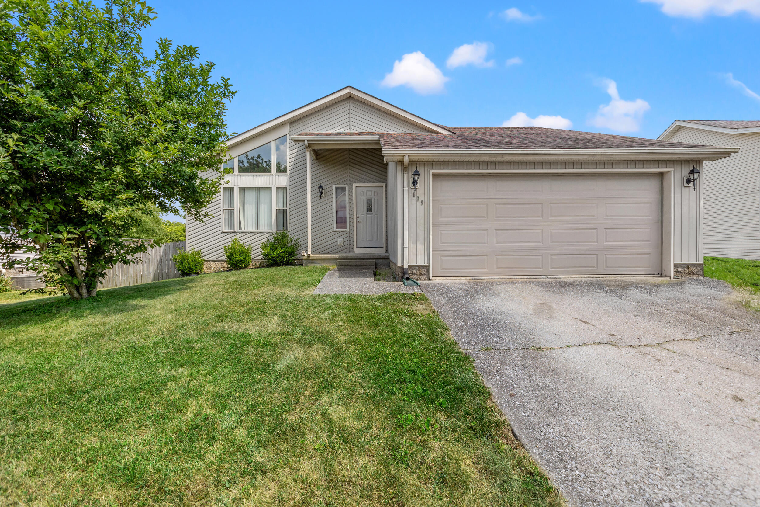Property Photo: 103 Donerail Drive KY 40324