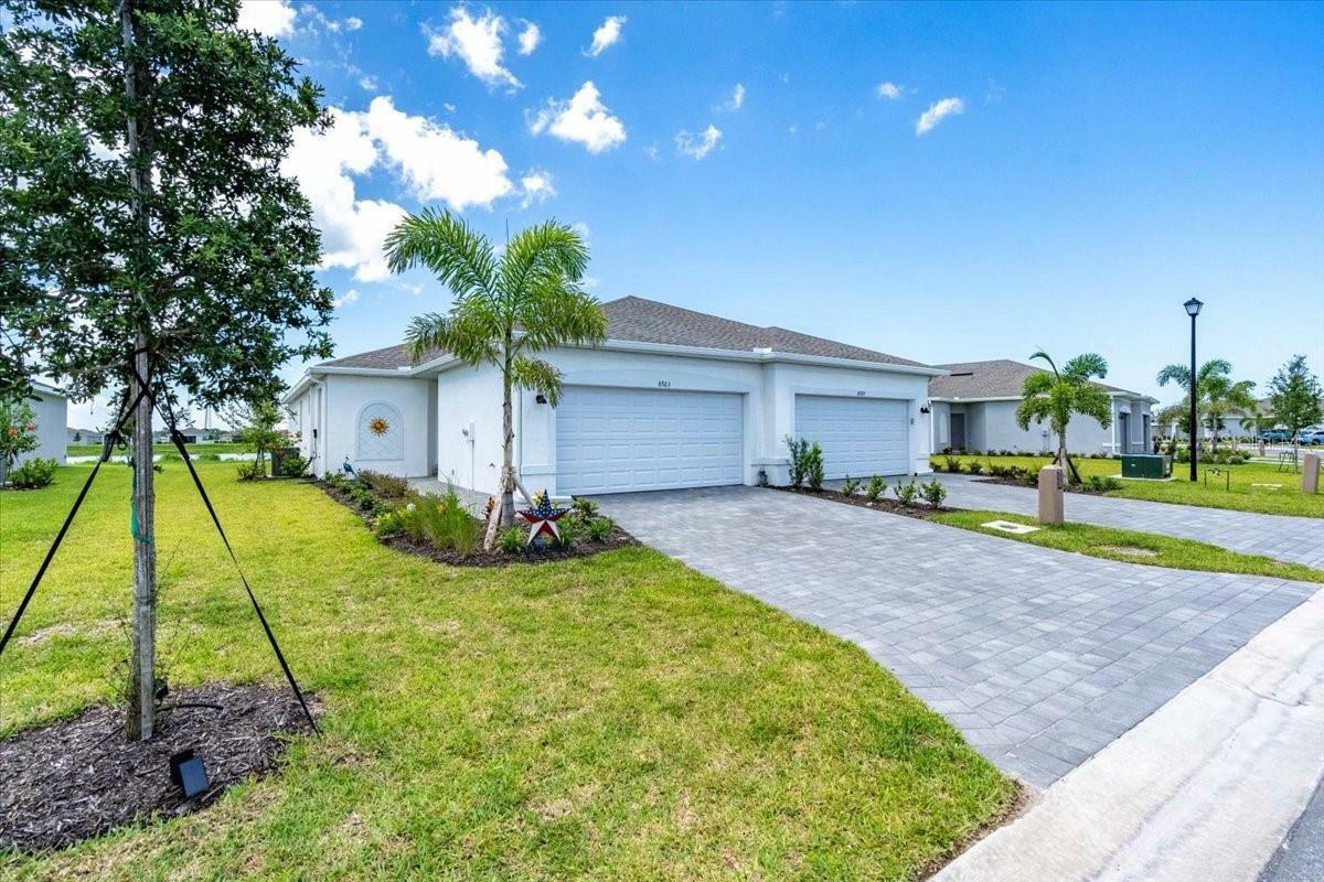 Property Photo:  8763 Saint Kitts Circle  FL 34224 