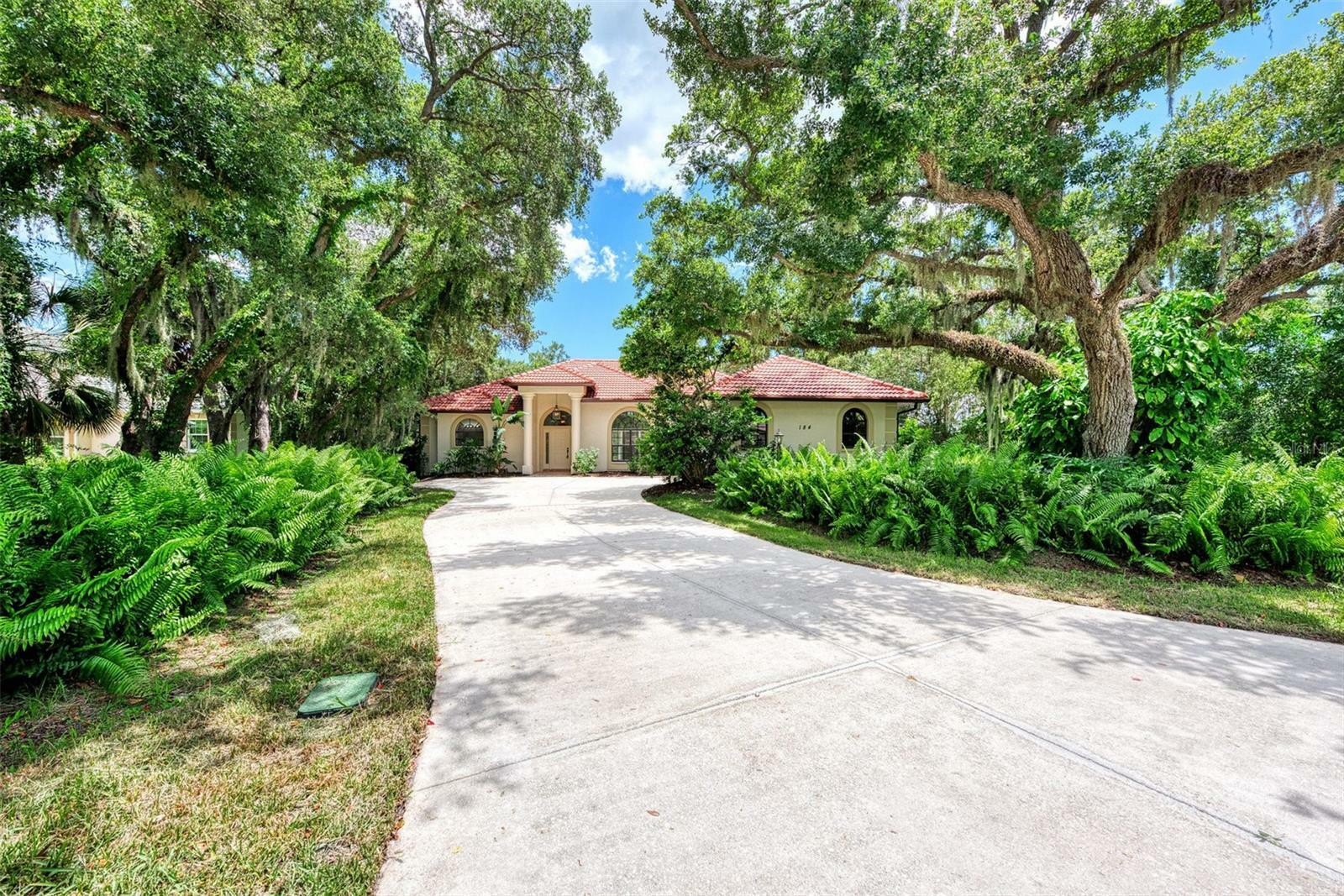 Property Photo:  184 Grand Oak Circle  FL 34292 