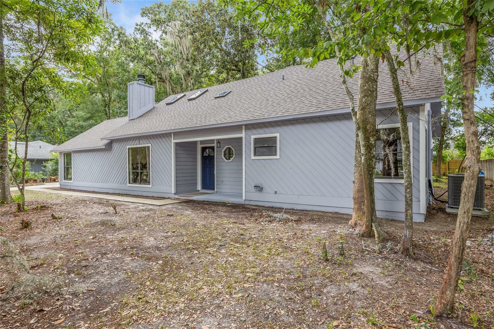 Property Photo:  7007 NW 51st Terrace  FL 32653 