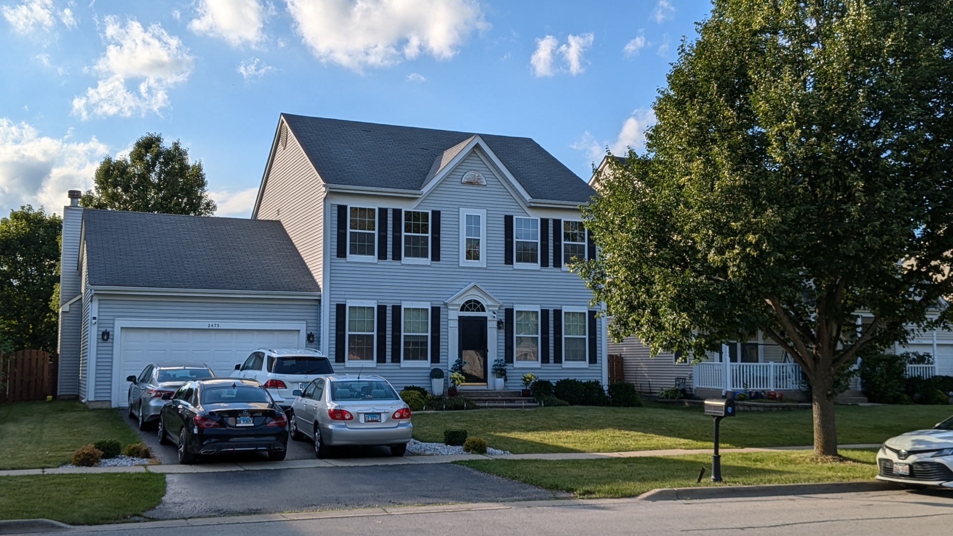 Property Photo:  2475 Lehman Drive  IL 60185 