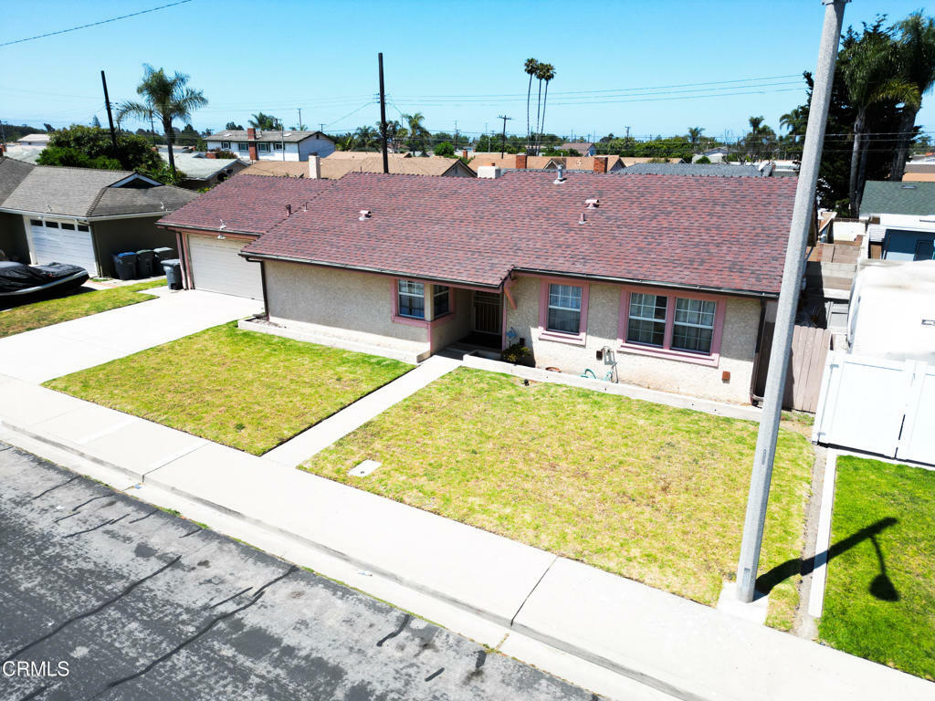 Property Photo:  1711 Rialto Street  CA 93035 