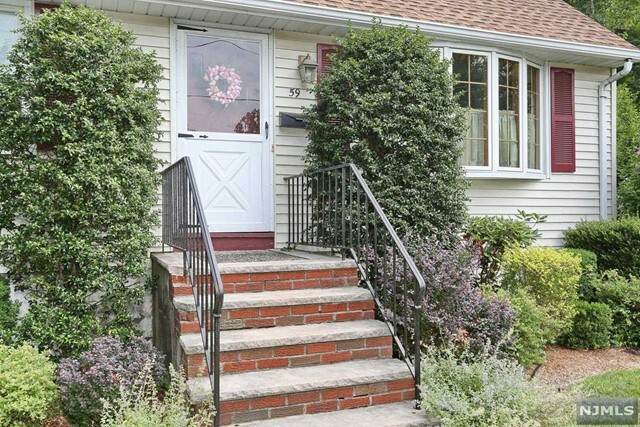 Property Photo:  59 Beverly Place  NJ 07621 