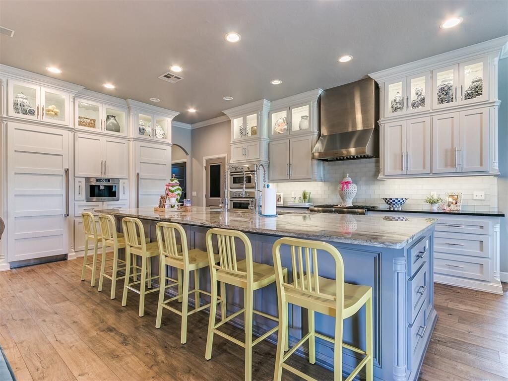 Property Photo: 852 County Street 2921 OK 73089