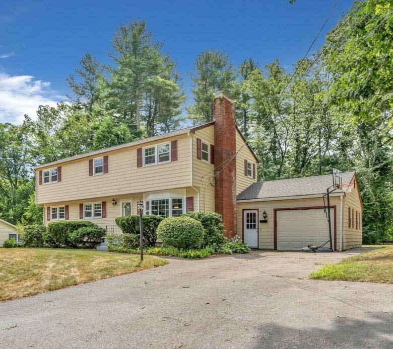 Property Photo:  7 Charlemont Ct  MA 01863 