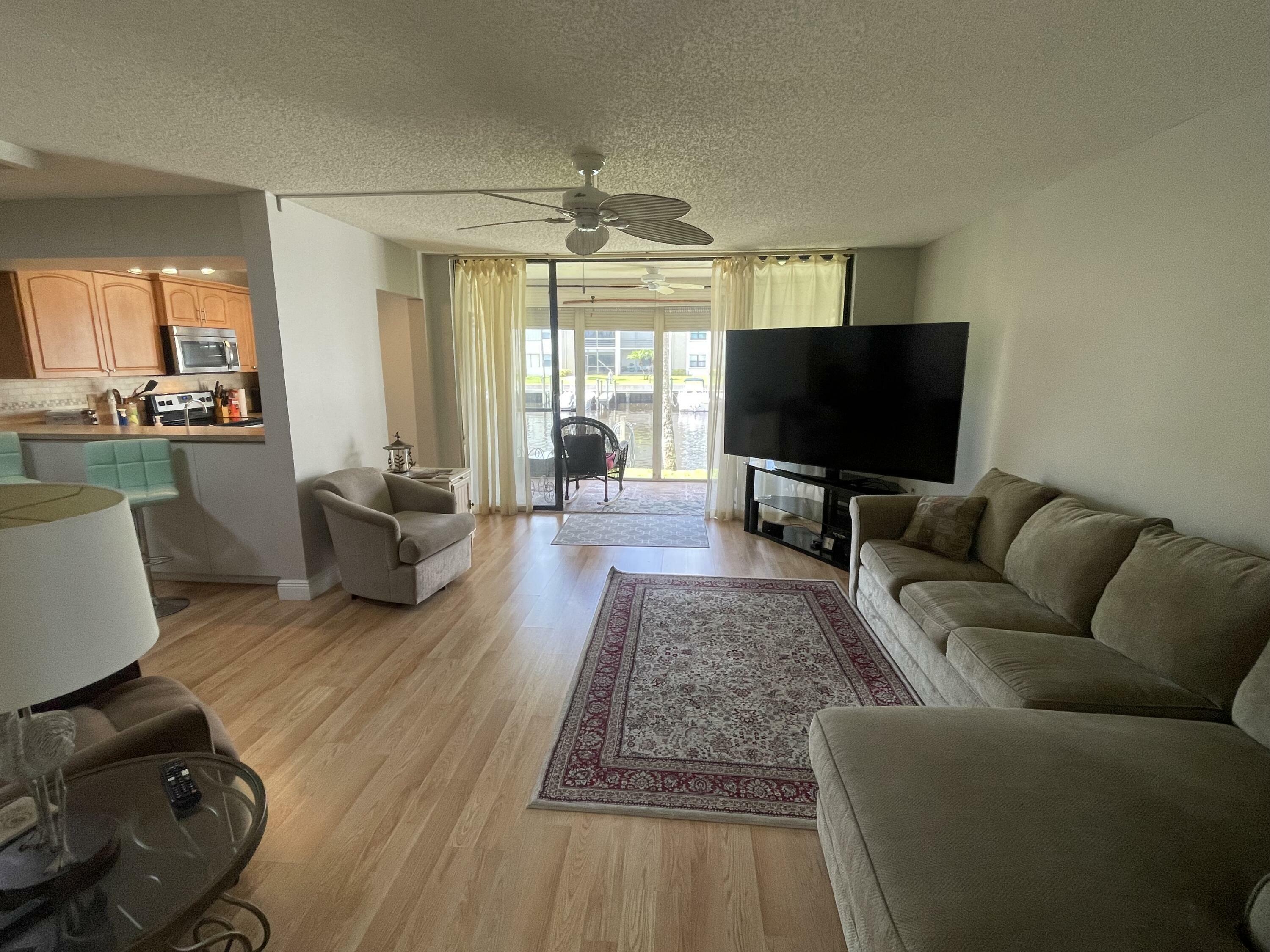 Property Photo:  1950 SW Palm City Road 9-103  FL 34994 