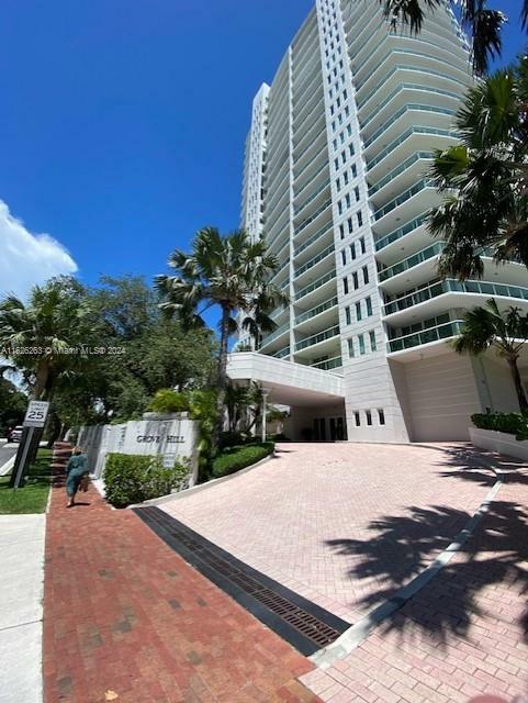 Property Photo:  2645 S Bayshore Drive 1002  FL 33133 