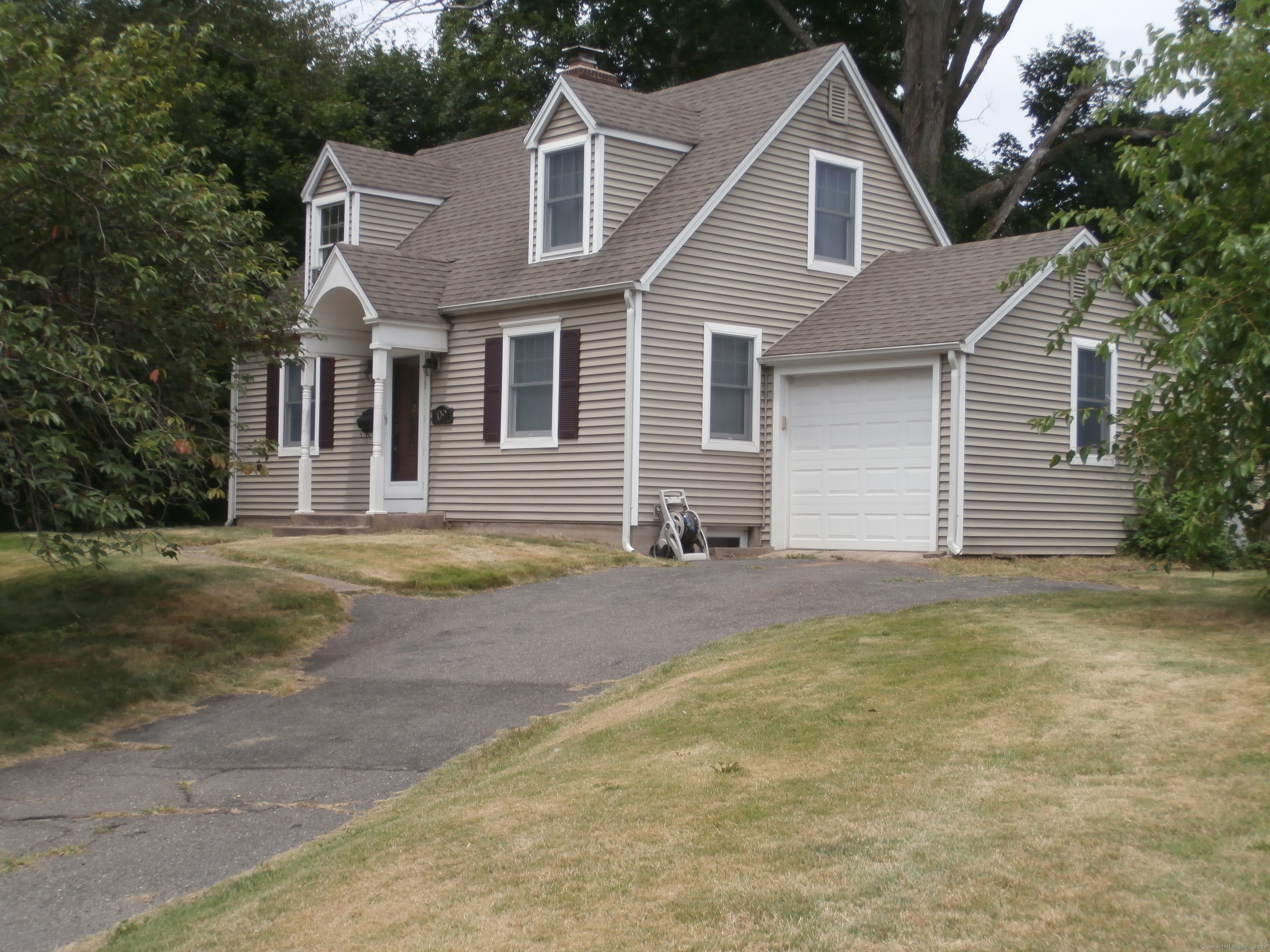 Property Photo:  109 Carter Lane  CT 06479 