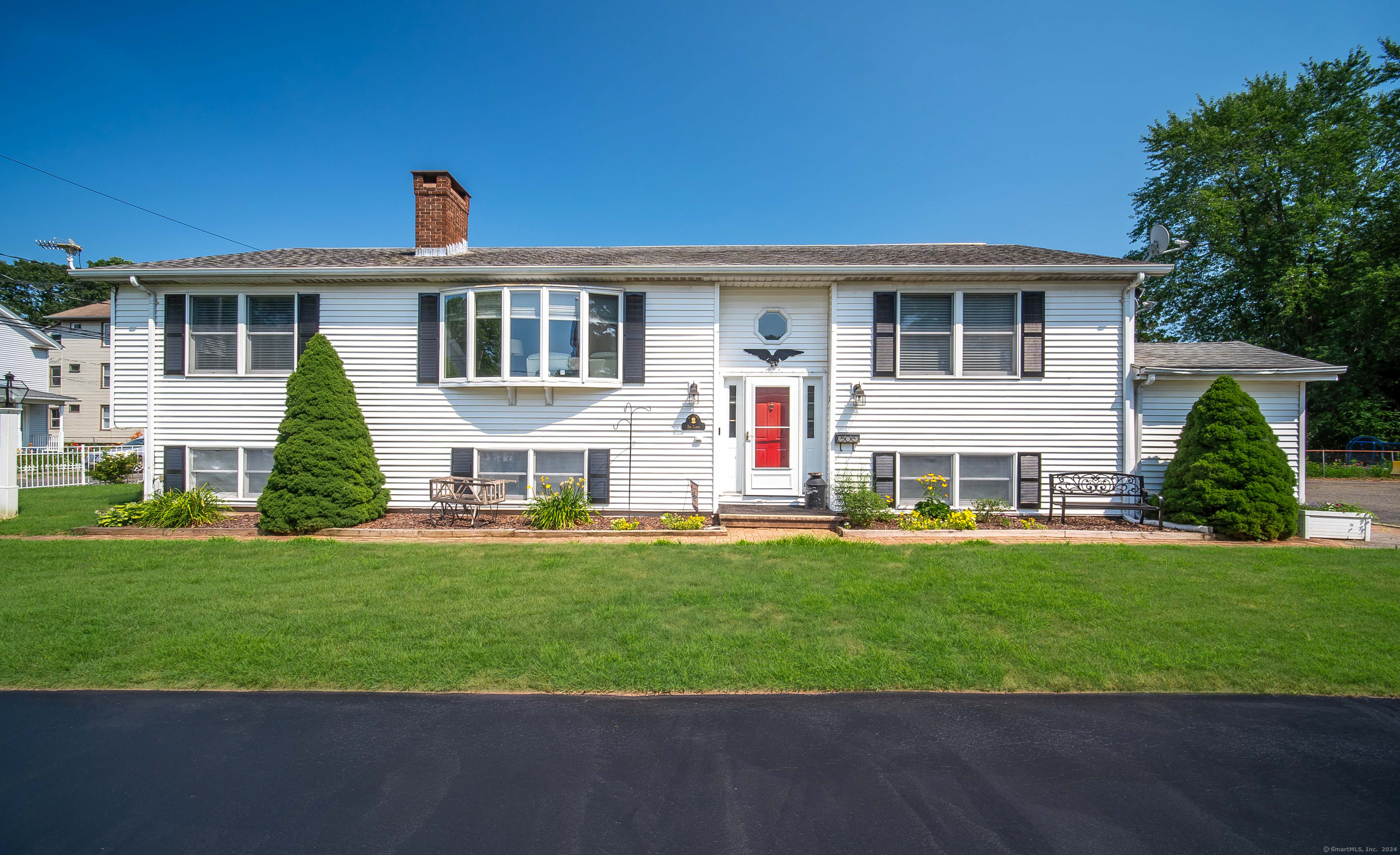 Property Photo: 19 Lee Avenue CT 06492