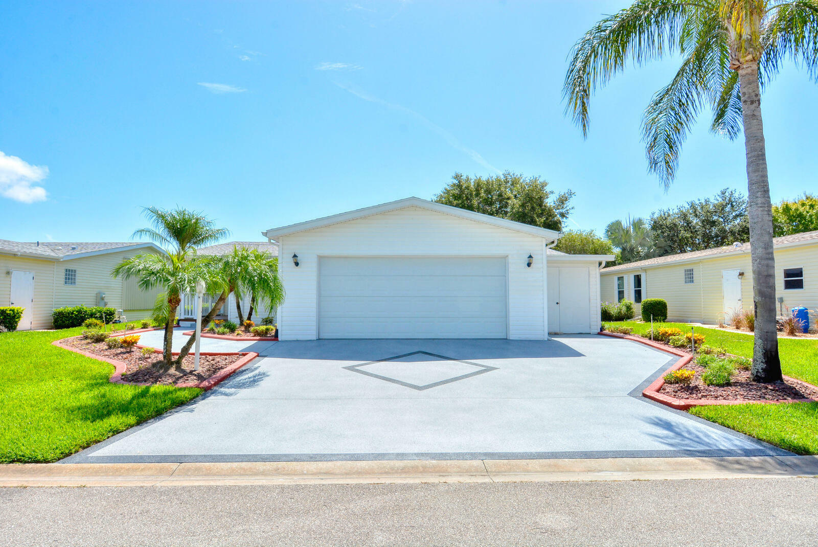 Property Photo:  2941 Eagles Nest Way  FL 34952 