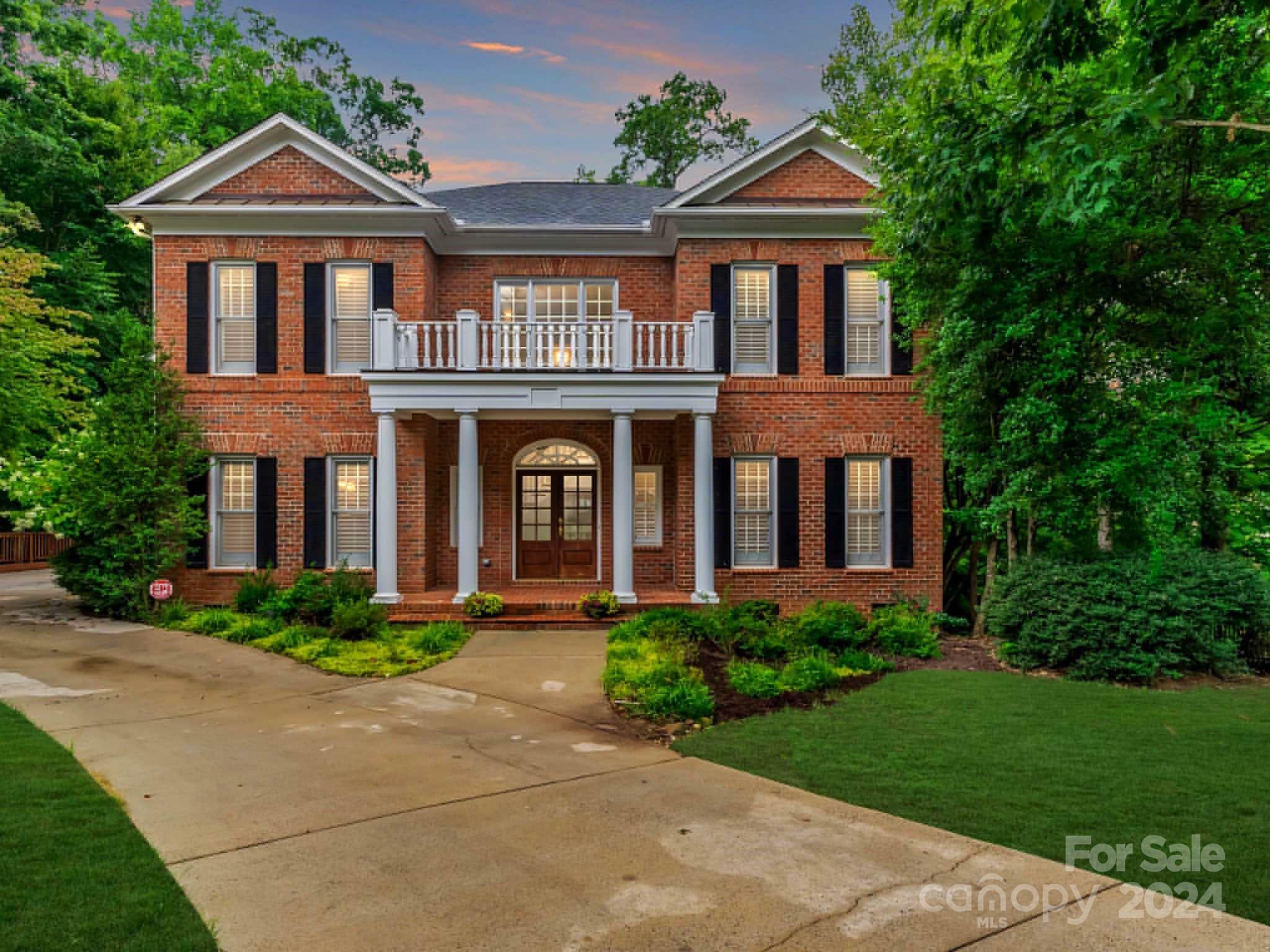 Property Photo:  1806 Asbury Hall Court  NC 28209 