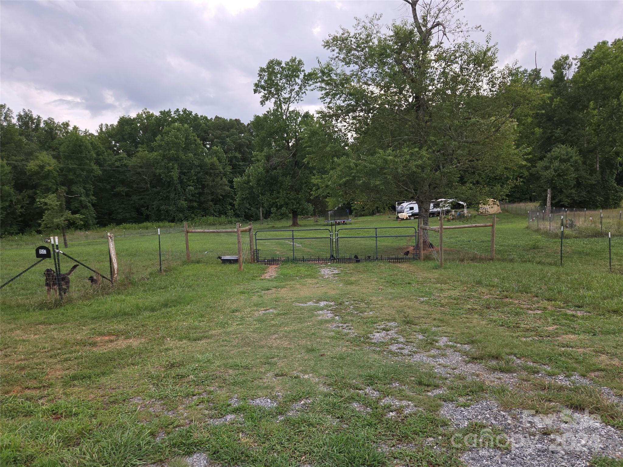 Property Photo:  1517 Hudlow Road  NC 28043 