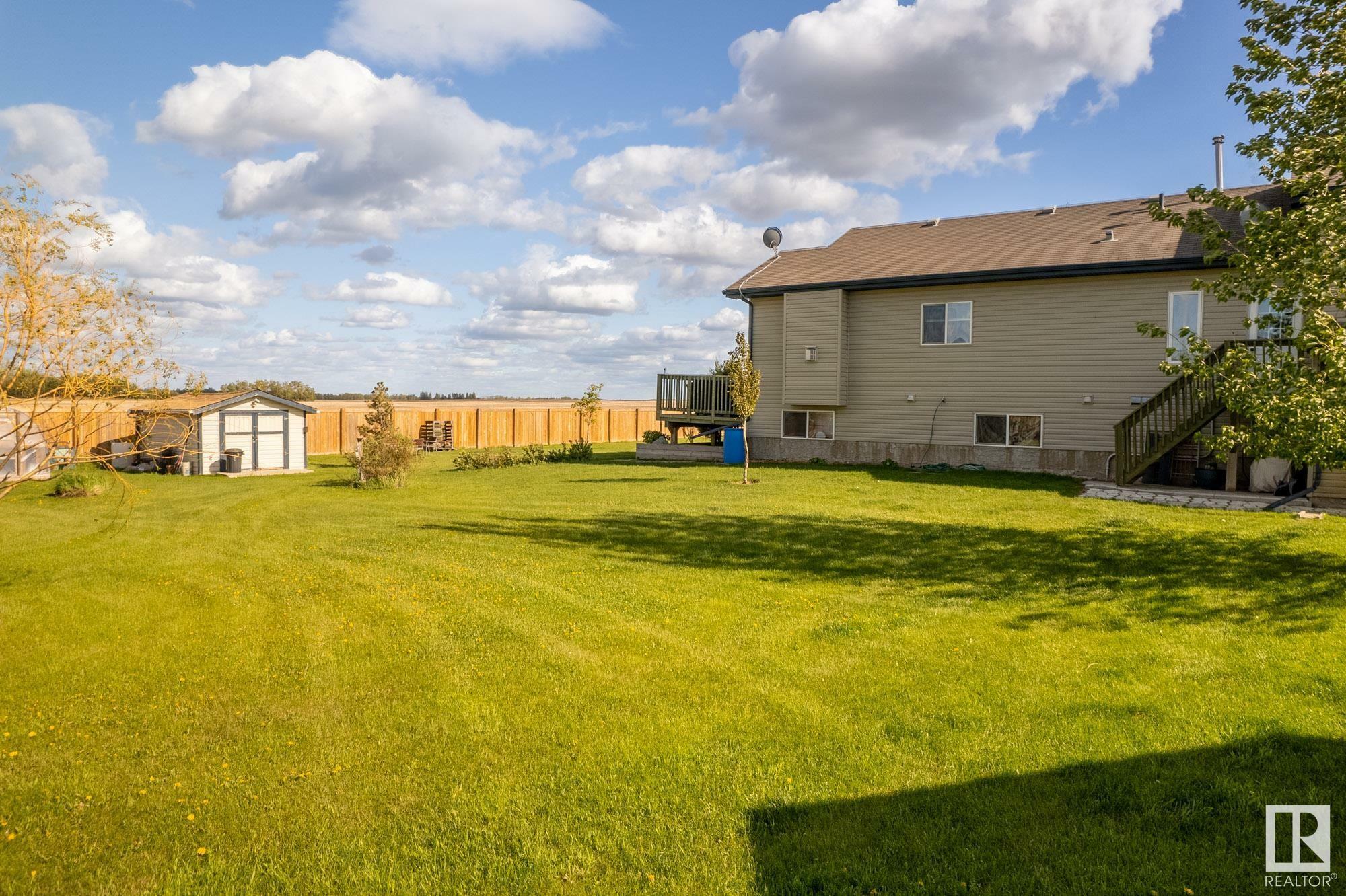 Property Photo:  49157 Rge Rd 244  AB T4X 2R5 