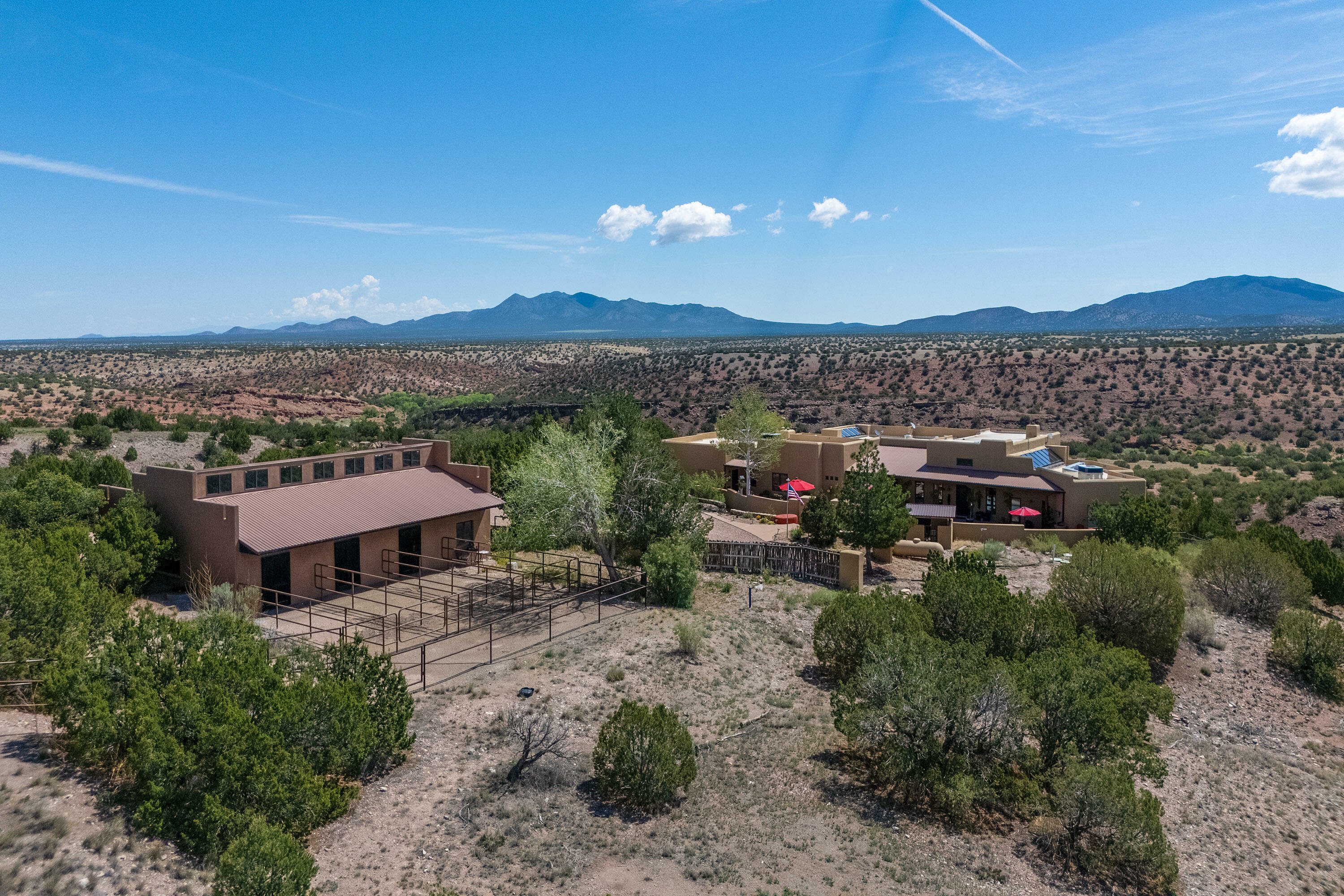 Property Photo:  18 Via Alcalde  NM 87047 