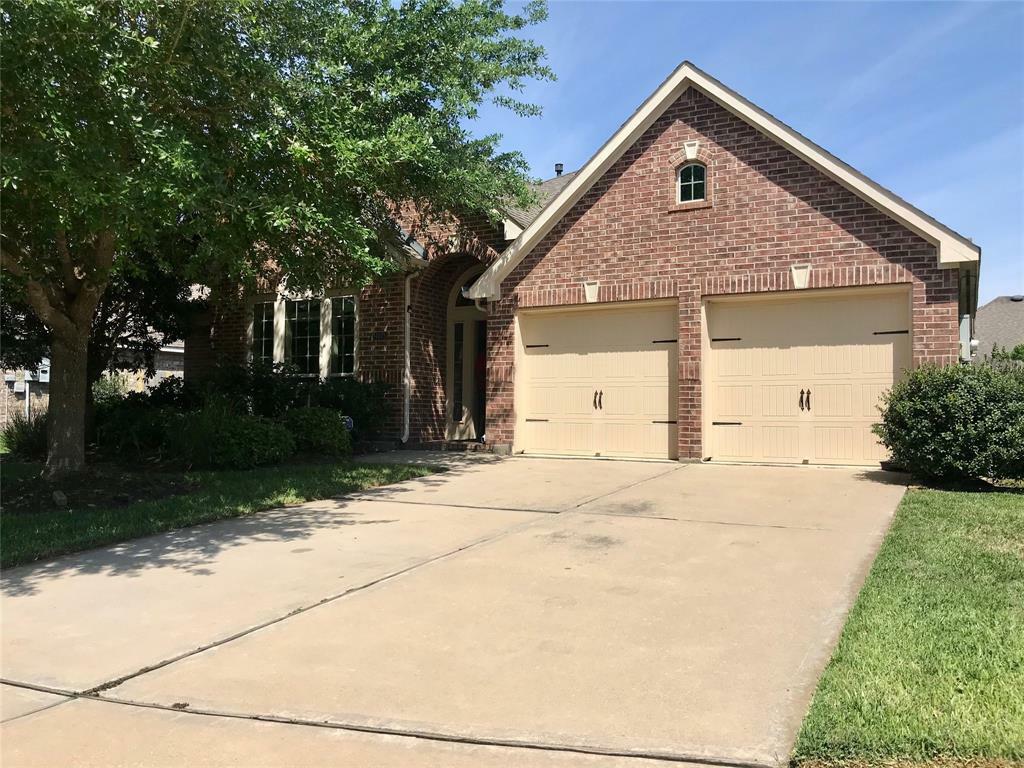 Property Photo:  14005 Lake Hollow Drive  TX 77584 