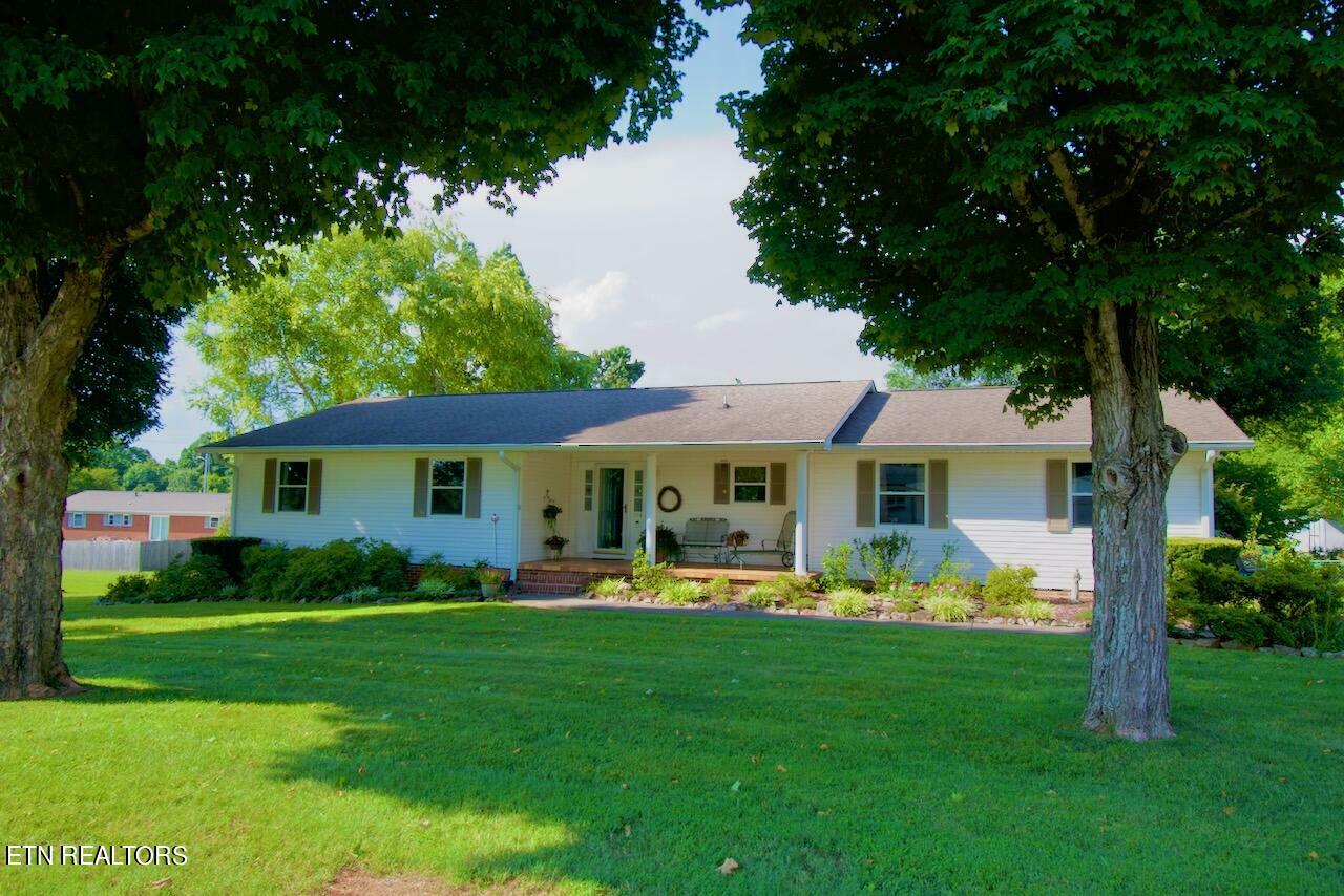 904 Laurie St  Maryville TN 37803 photo
