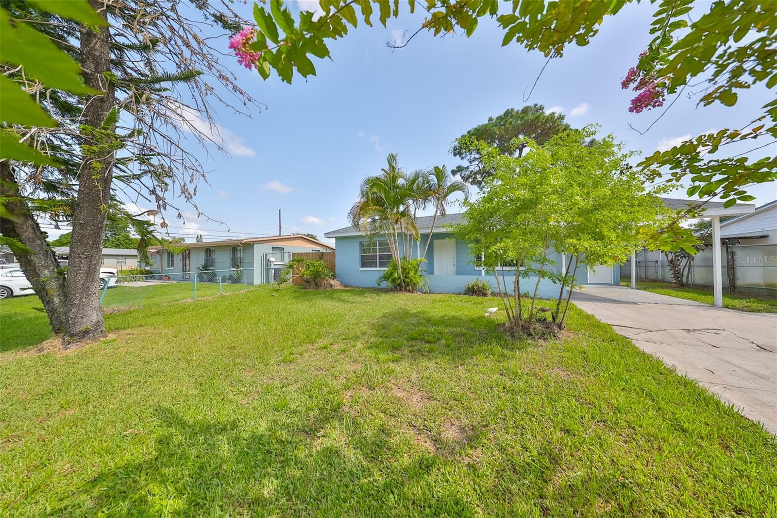 Property Photo:  3907 W Flora Street  FL 33614 