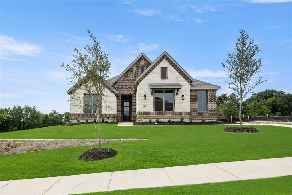 Property Photo:  4606 Thistle Drive  TX 76065 