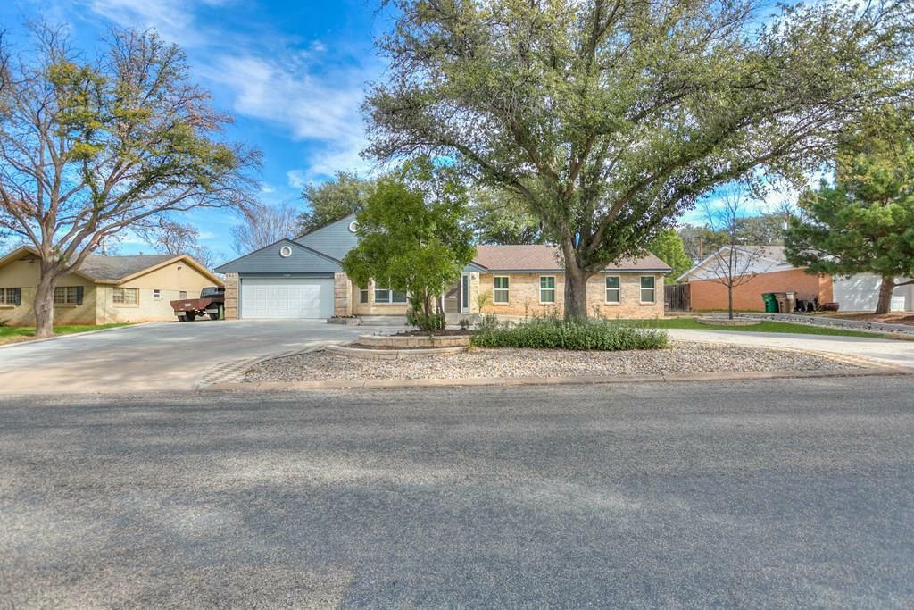 Property Photo:  2760 Dena Dr  TX 76904 