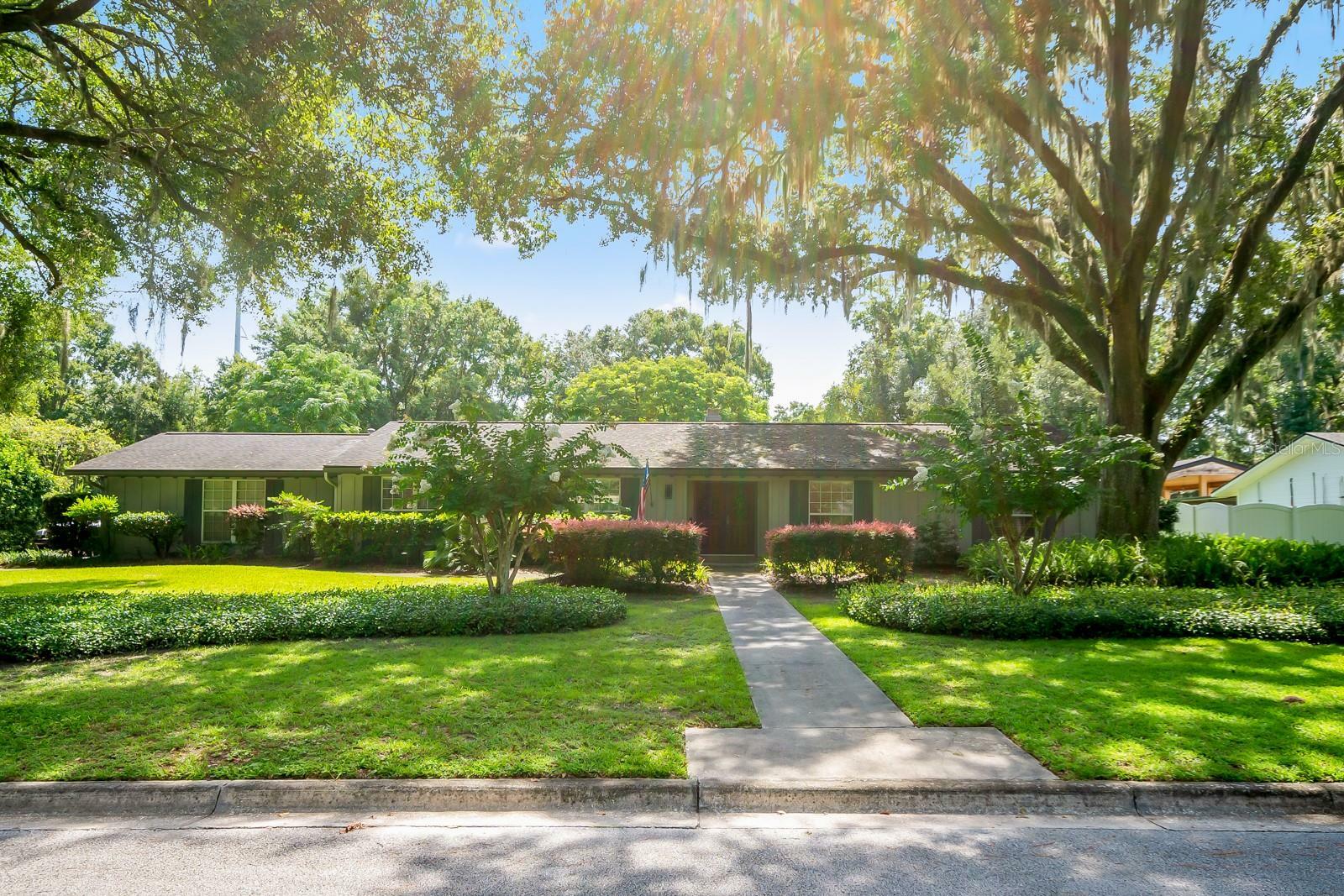 Property Photo: 621 NW 84th Street FL 32607