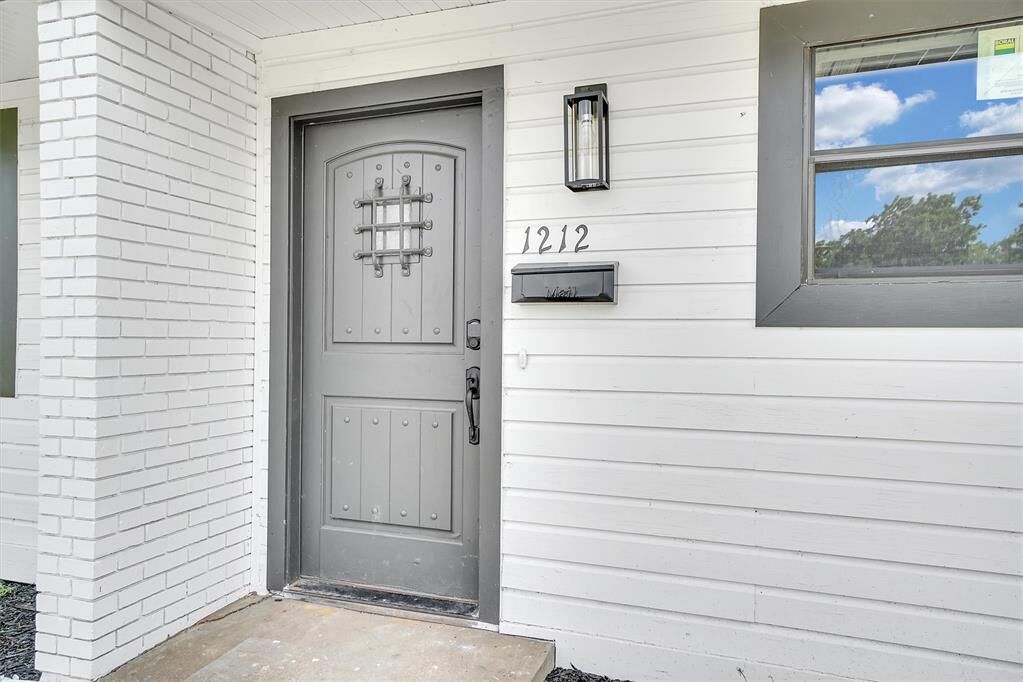 Property Photo: 1212 Louanna Lane OK 73521
