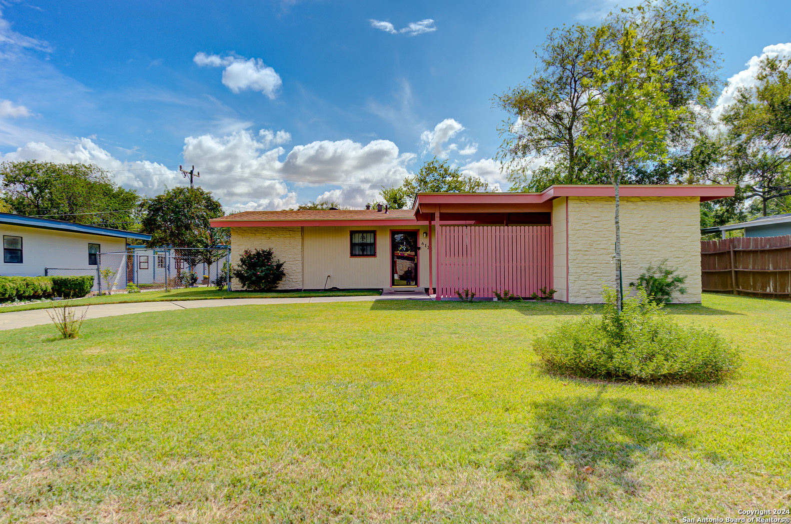 Property Photo:  6122 Birch Valley Dr  TX 78242 