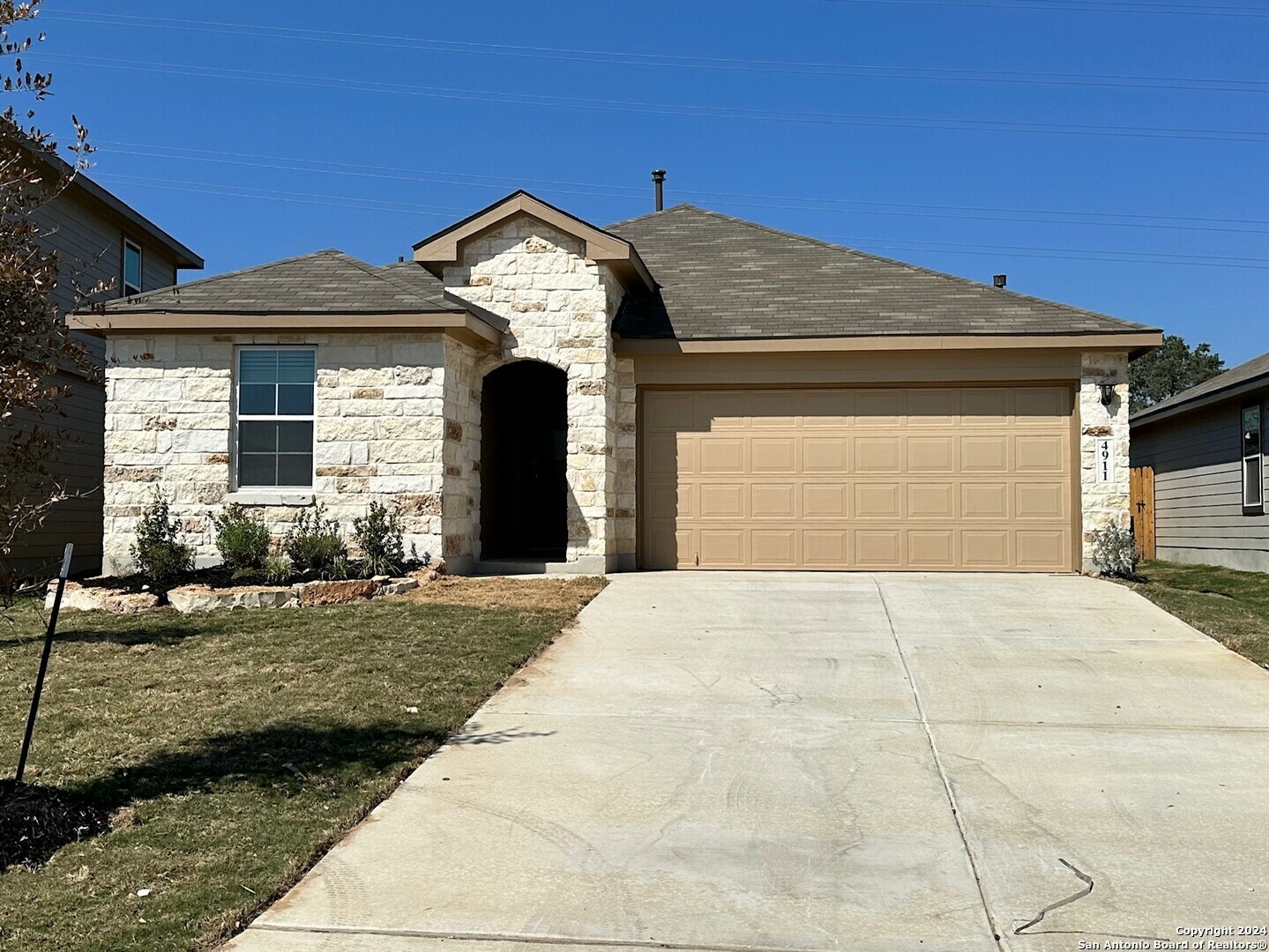 Property Photo: 4911 Gully Way TX 78266