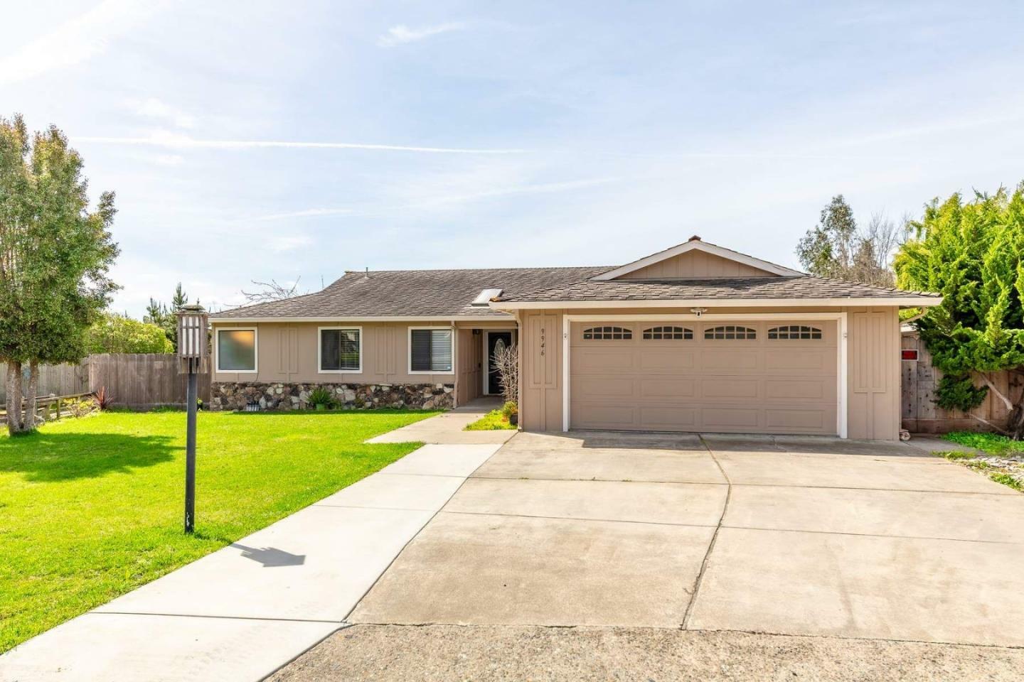 Property Photo:  9946 Pampas Path  CA 93907 