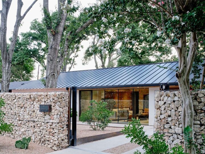 2708 Friar Tuck Lane  Austin TX 78704 photo