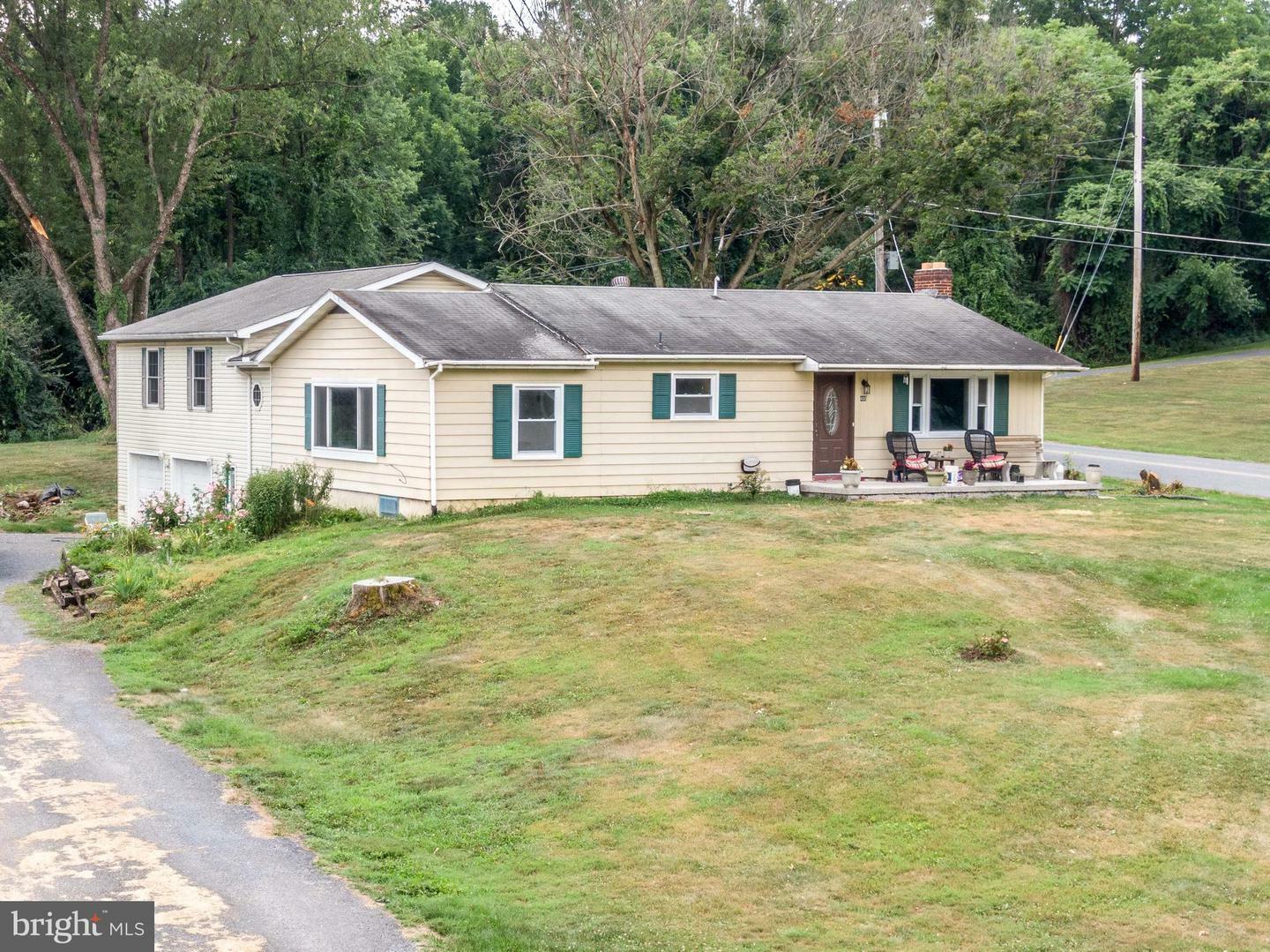 Property Photo:  400 Mount Rock Road  PA 17241 