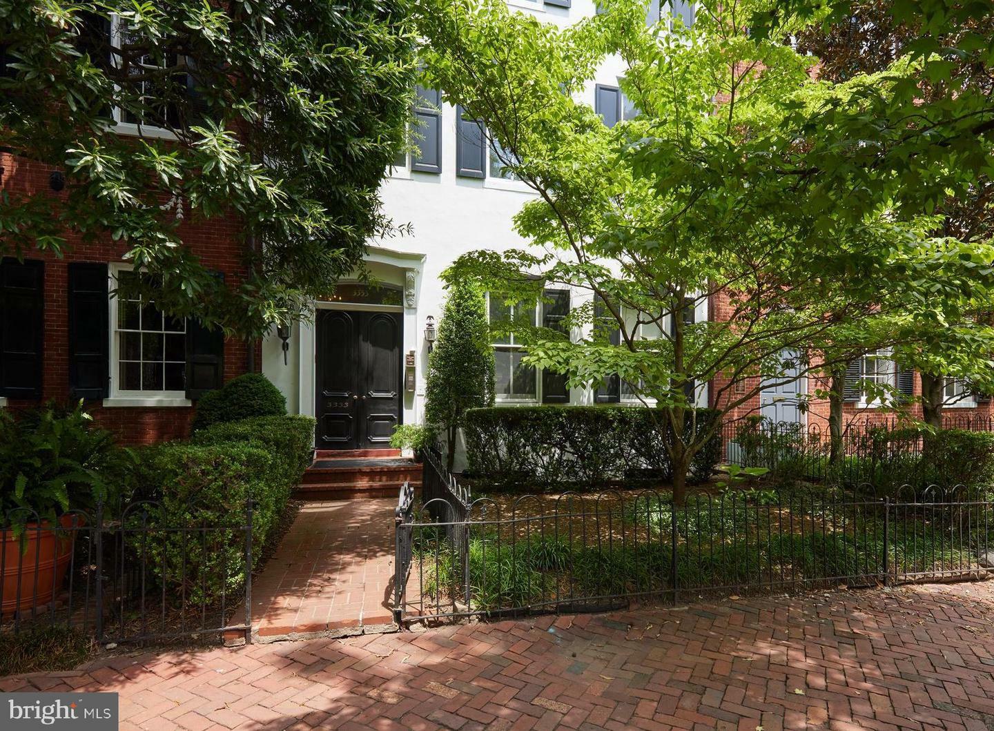 Property Photo:  3333 N Street NW 1  DC 20007 