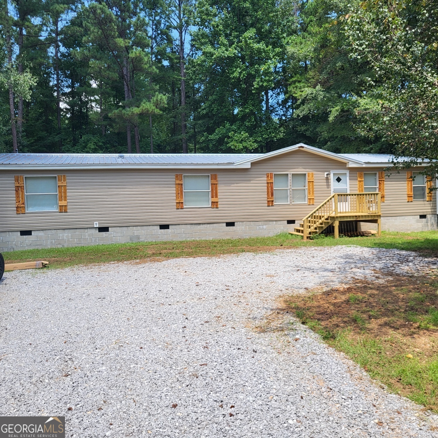 Property Photo:  475 Lee Rd 262  AL 36804 