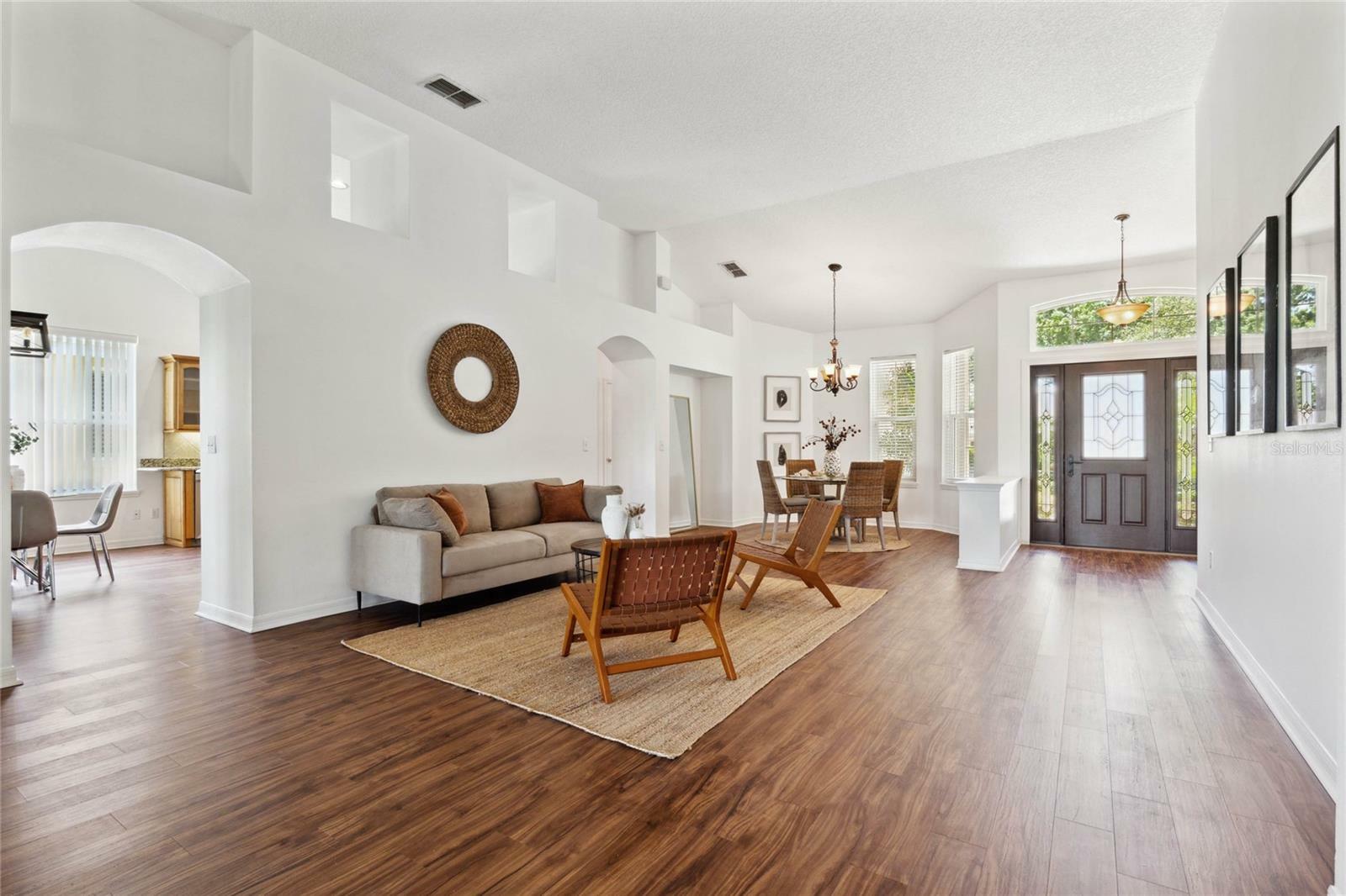 Property Photo:  7029 Pine Hollow Drive  FL 32757 