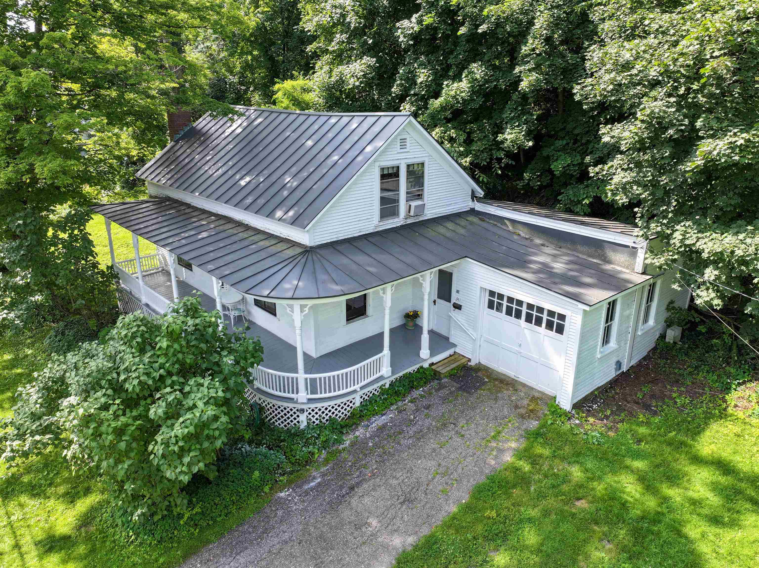 Property Photo:  341 Weybridge Street  VT 05753 