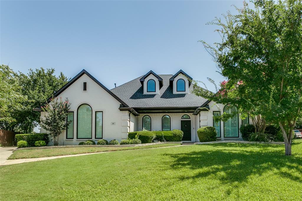 Property Photo:  107 Woodglen Court  TX 76092 