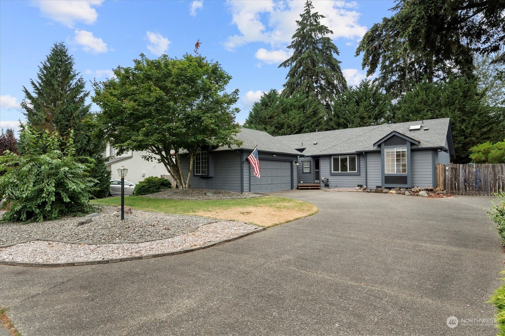 Property Photo: 24212 33rd Avenue E WA 98387