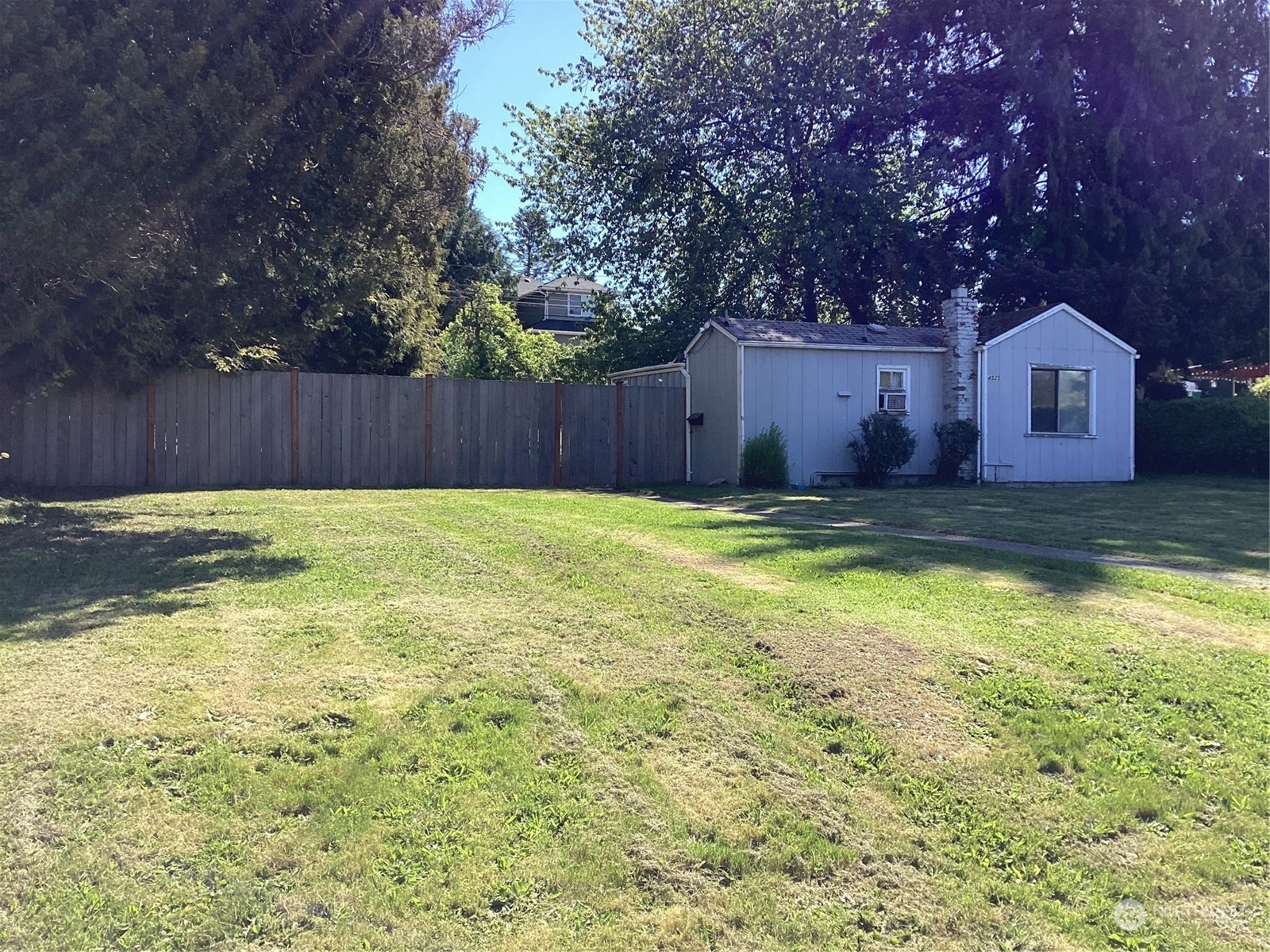 Property Photo:  4525 E E Street  WA 98404 