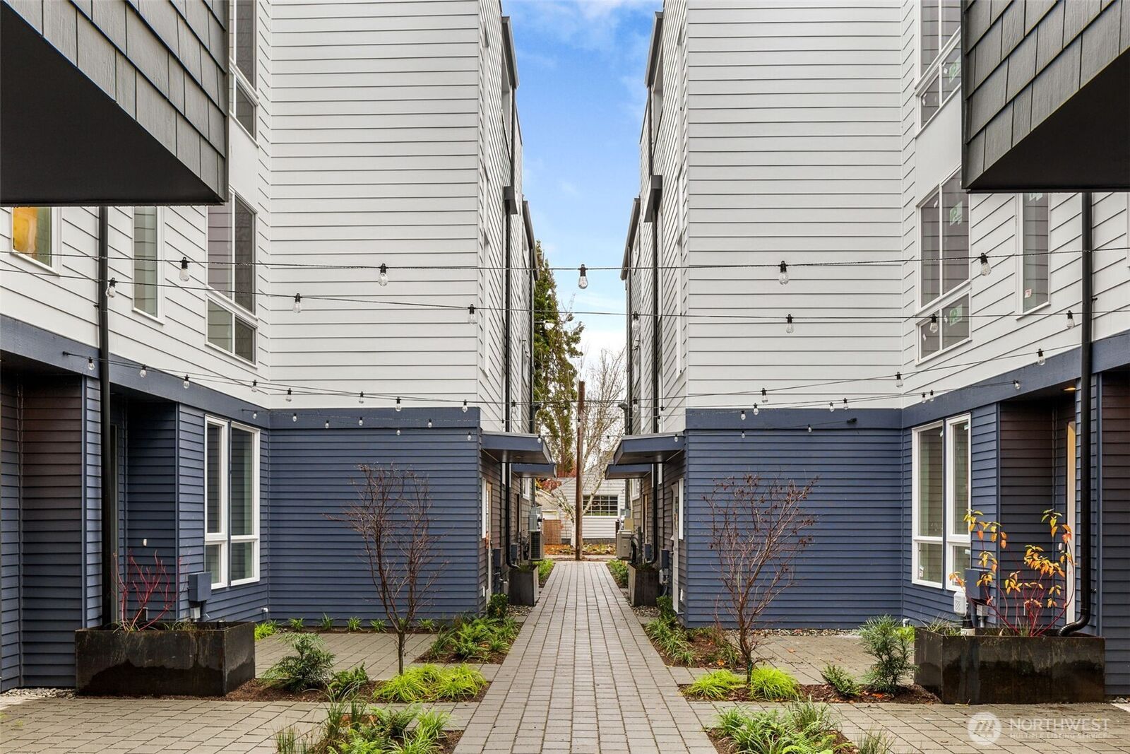 Property Photo:  8045 F  Mary Avenue NW  WA 98117 