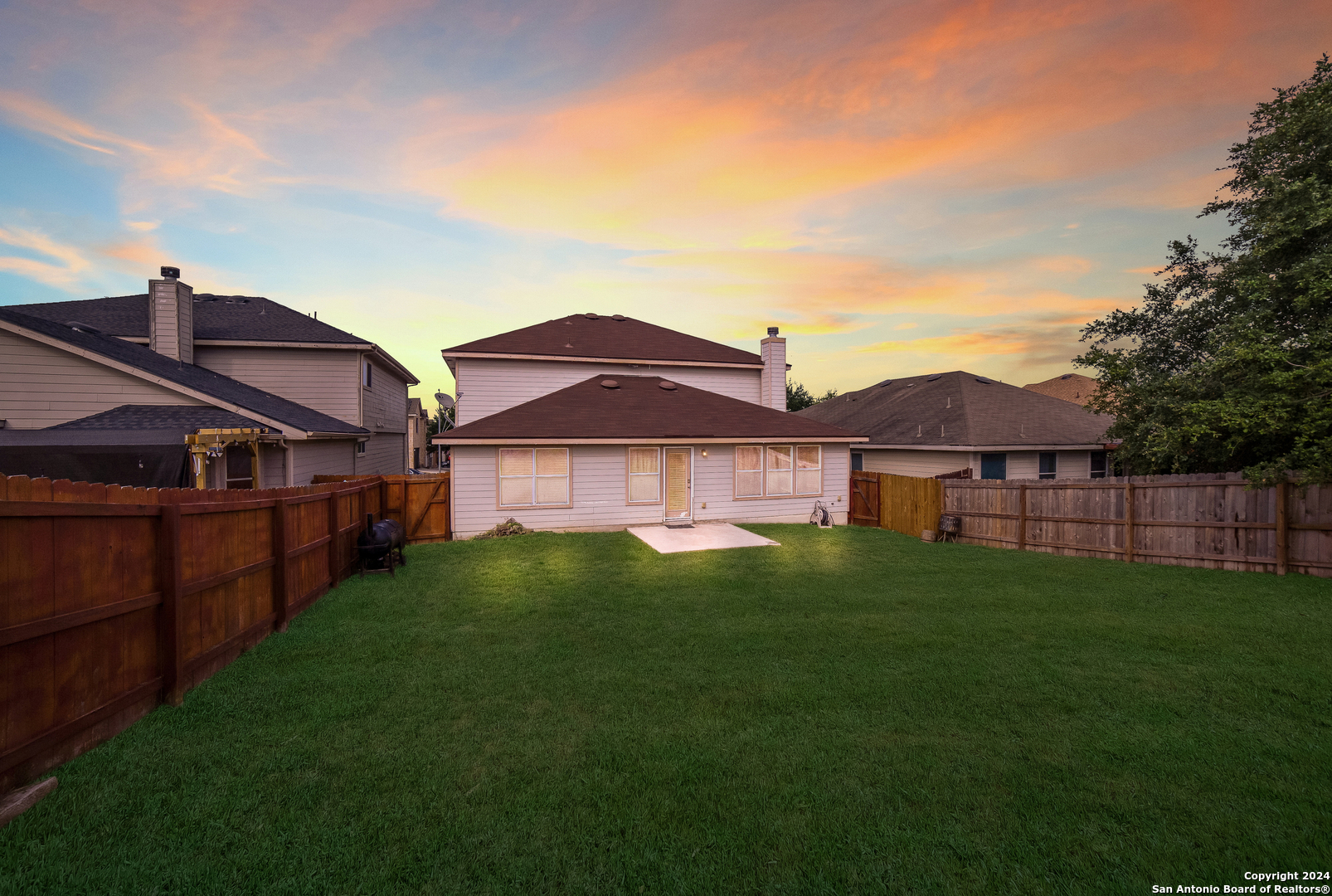 Property Photo:  16903 Quartett Ln  TX 78266 