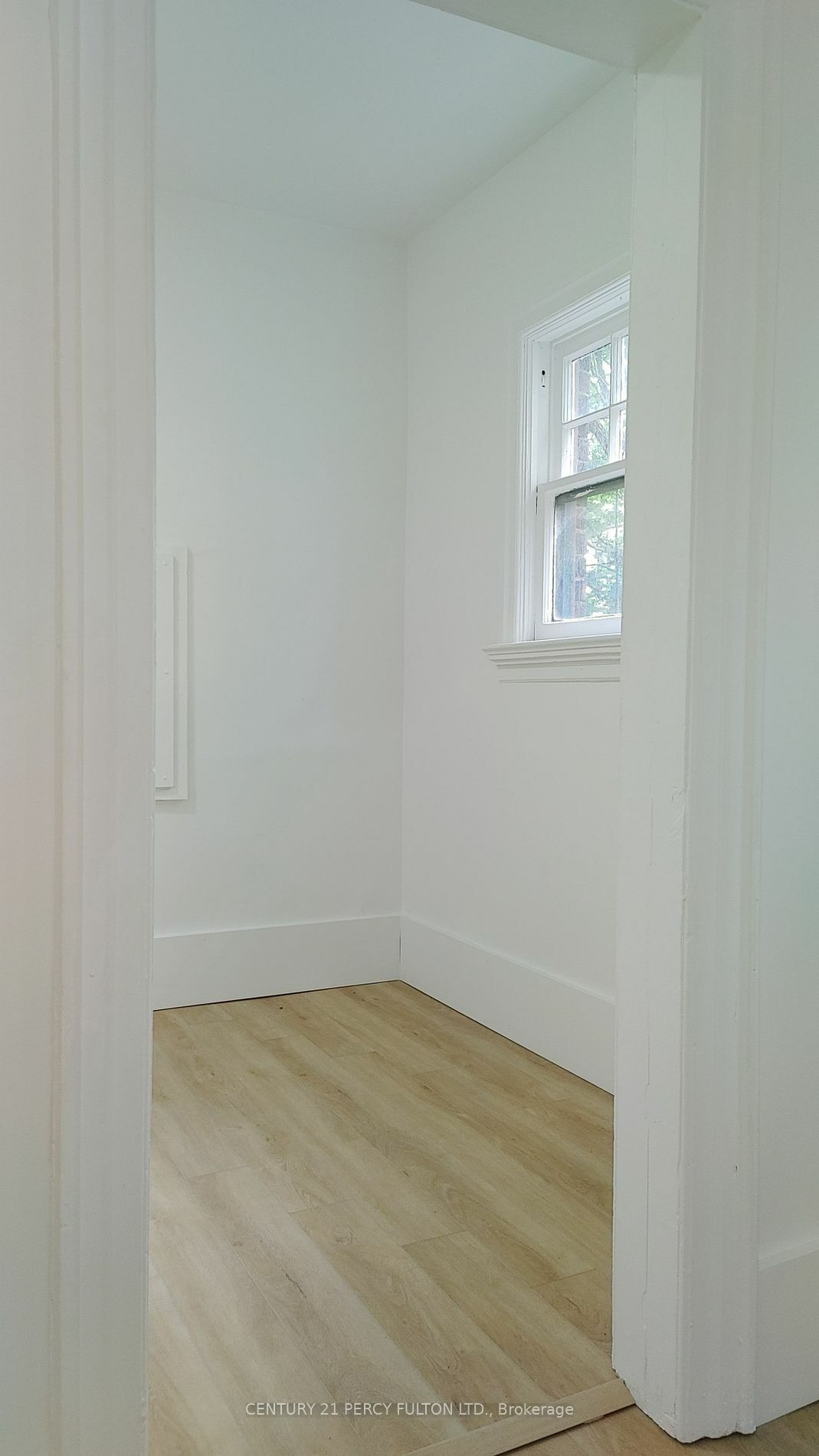 Property Photo:  59 Roncesvalles Ave 23  ON M6R 2K5 