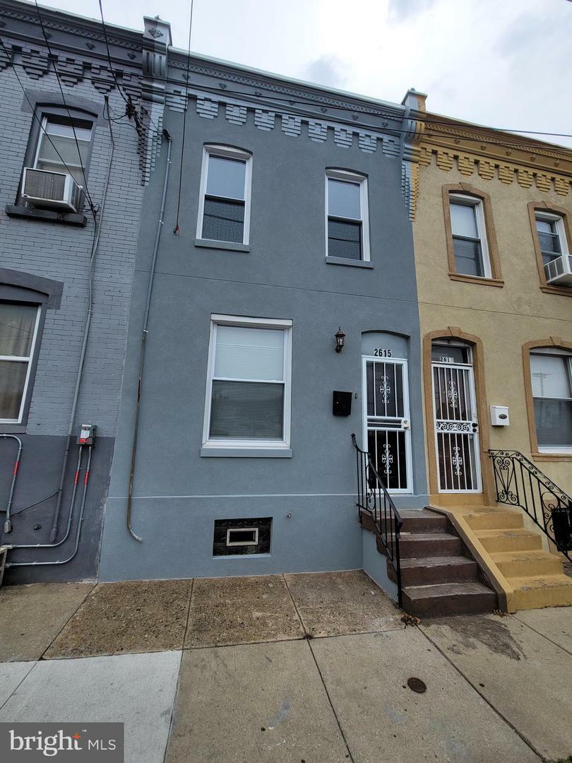 Property Photo:  2615 N 2nd Street  PA 19133 