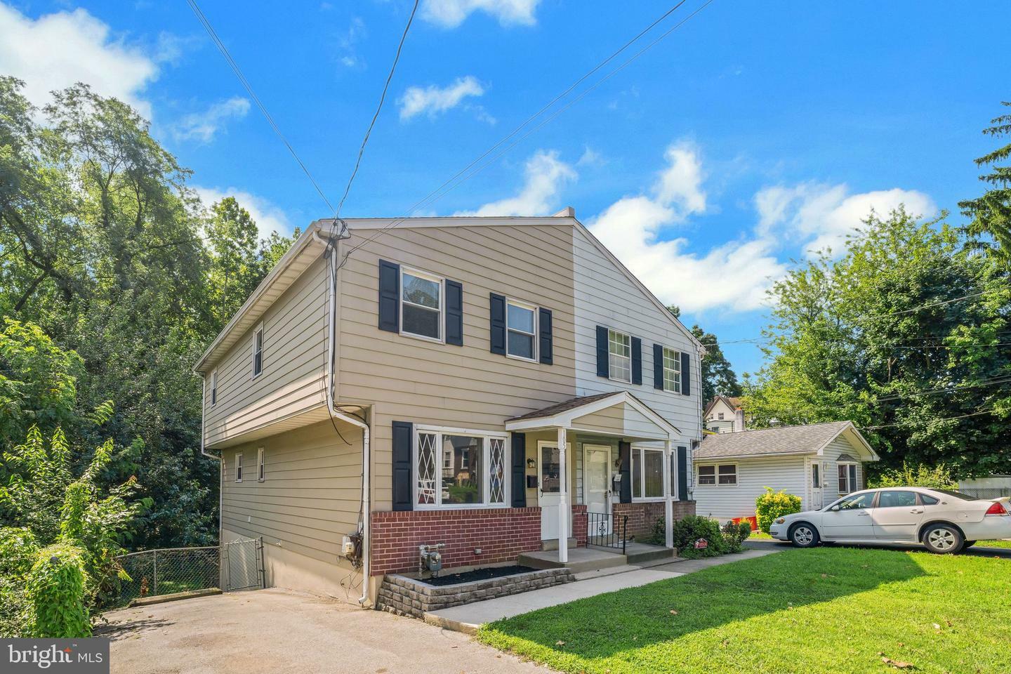 Property Photo:  105 S Glen Avenue  PA 19036 