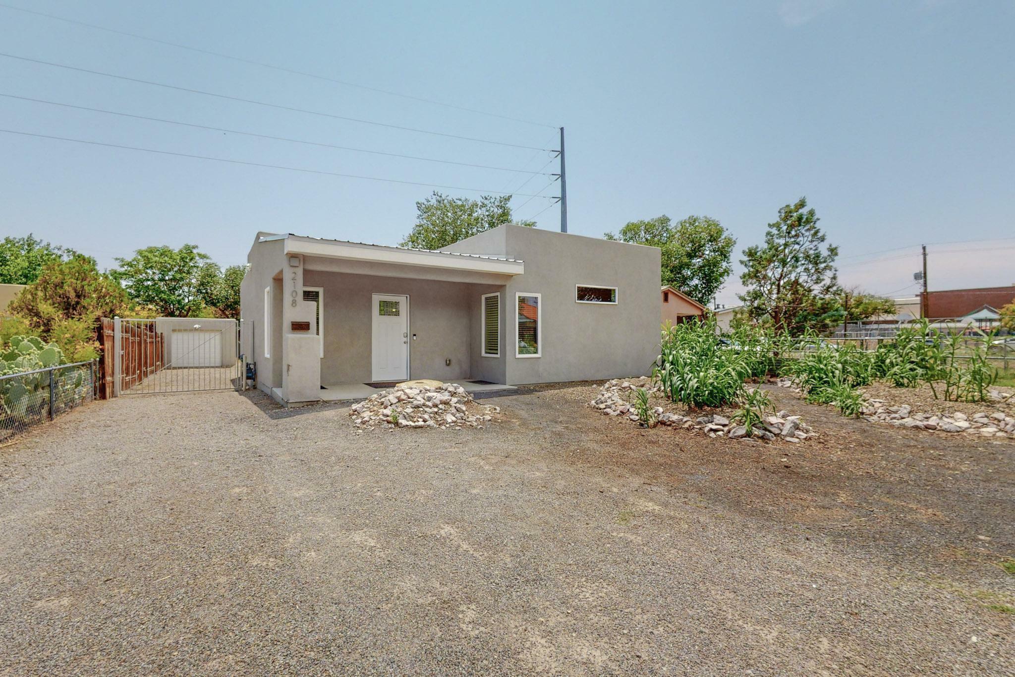 2108 Eton Avenue SE  Albuquerque NM 87106 photo