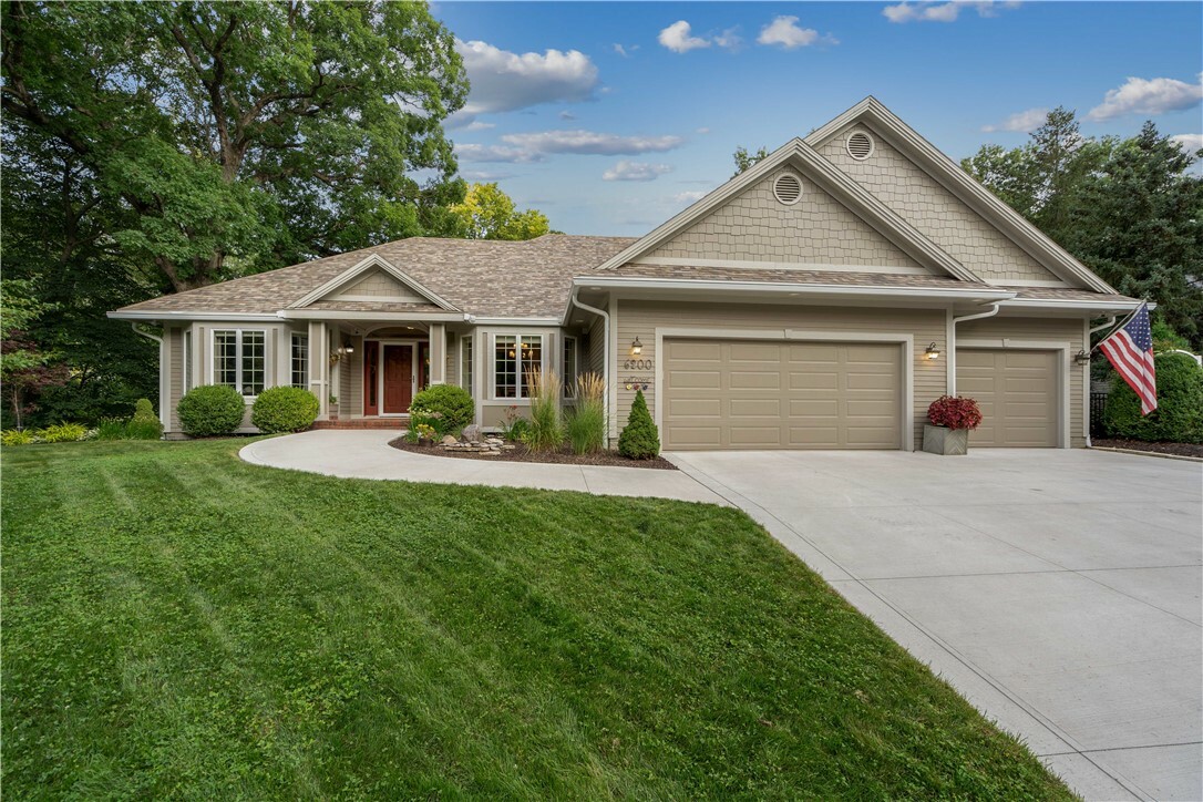 Property Photo:  6200 Oakwood Hills Drive  IA 50131 