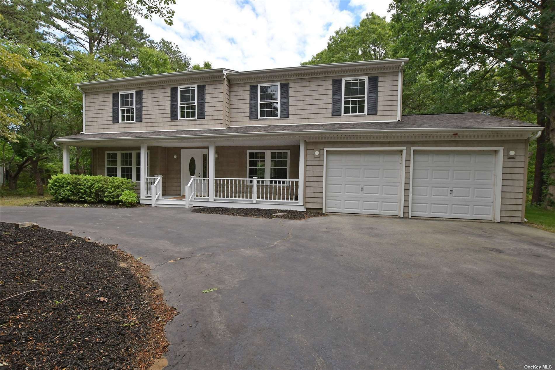 Property Photo:  45 Cobblestone Drive  NY 11786 