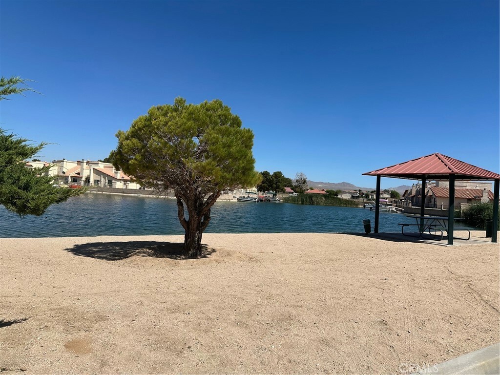 Property Photo:  27250 Outrigger Lane  CA 92342 