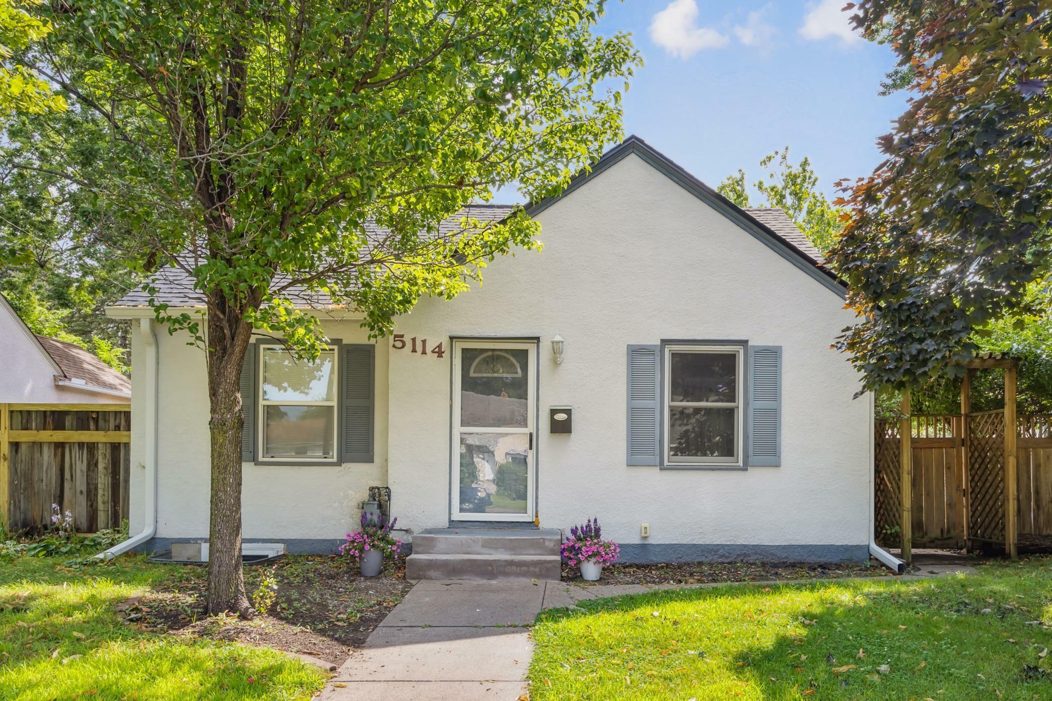 Property Photo:  5114 Bryant Avenue N  MN 55430 