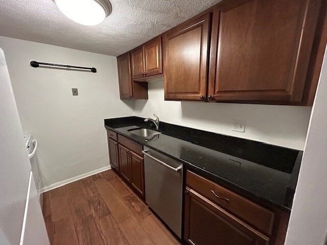 Property Photo:  611 Watertown Street 1  MA 02460 